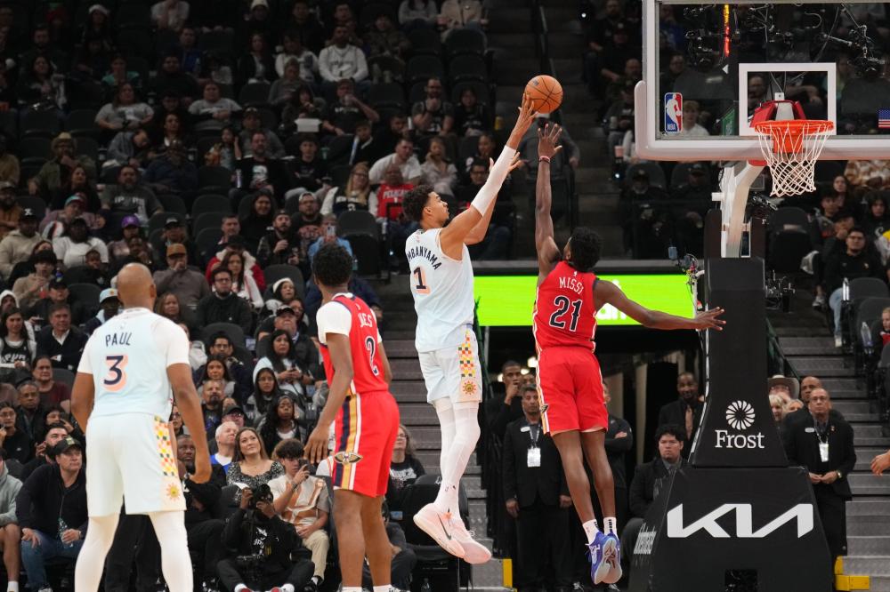 了他对皮尔 了他对皮尔